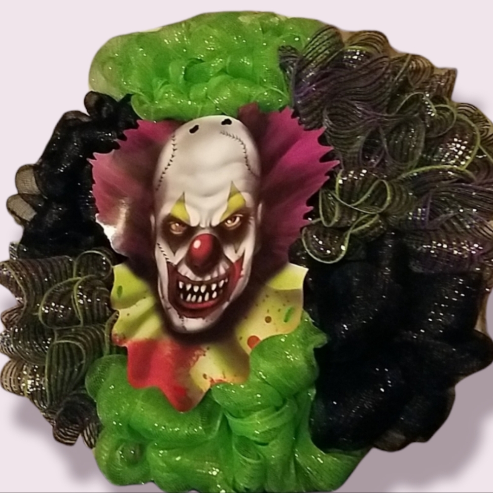 CREEPY CLOWN DECO MESH HALLOWEEN WREATH - Picture 2 of 2